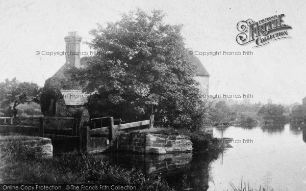 Photo of Fladbury, Lock 1901
