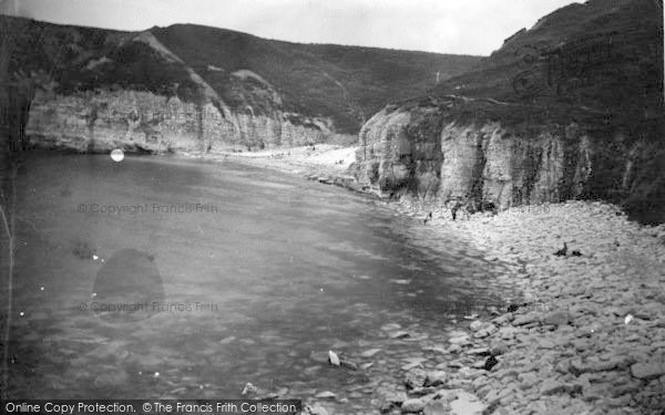 Photo of Flamborough, Big Thornwick Bay c.1938