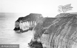 The Cliffs And Caves 1954, Flamborough