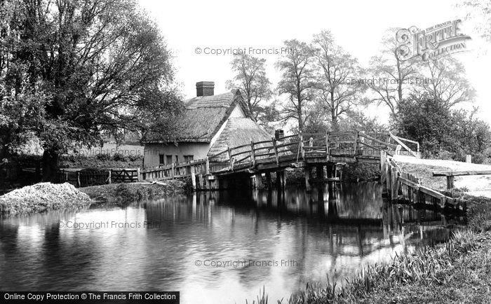 Photo of Flatford, Bridge Cottage 1907
