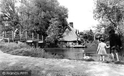 Flatford, Bridge House c.1960, Flatford Mill