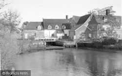 Flatford, Mill Pool c.1955, Flatford Mill