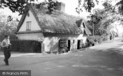 Flatford, The Thatched Cottage c.1965, Flatford Mill