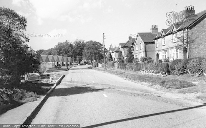 Photo of Fleckney, Leicester Road c.1965