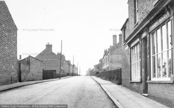 Photo of Fleckney, Victoria Street c.1960