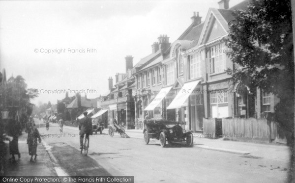 Photo of Fleet, The Oatsheaf Hotel 1924