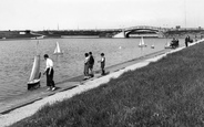 Model Yachting Lake c.1955, Fleetwood