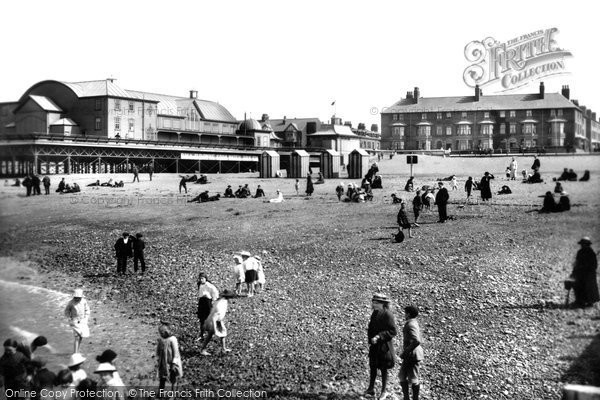 Photo of Fleetwood, The Beach 1918