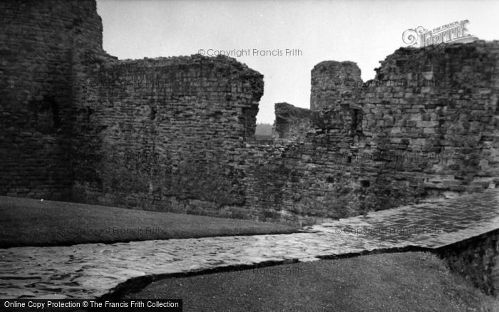 Photo of Flint, Castle 1952