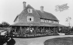 1904, Flishinghurst