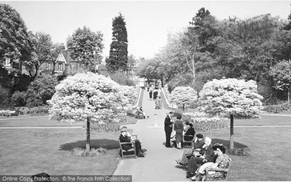 Photo of Folkestone, Kingsnorth Gardens c.1960