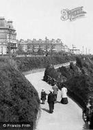 People On The Leas 1906, Folkestone