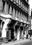 Sandgate Road, Queens Hotel c.1965, Folkestone