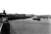 The Harbour, The Boulogne Boat Leaving 1906, Folkestone