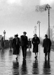 The Leas, People c.1940, Folkestone