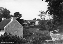 The Village 1937, Fonmon