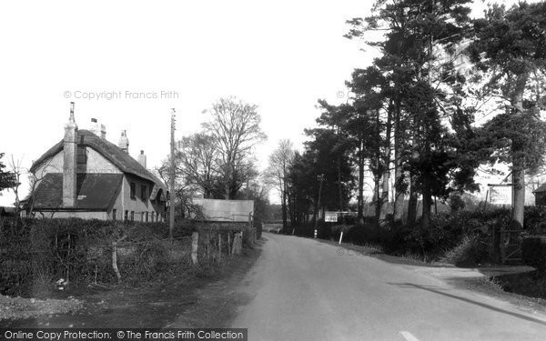 Photo of Fordingbridge, Southampton Road c.1950