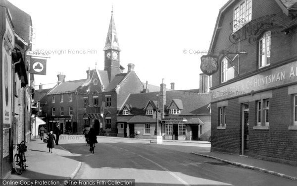 Photo of Fordingbridge, Town Hall And High Street c.1950