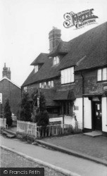 The Chequers c.1960, Forest Row