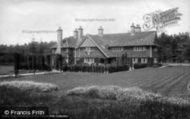 Tylehurst 1909, Forest Row