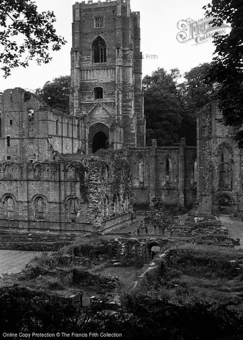 Photo of Fountains Abbey, Huby's Tower c.1955