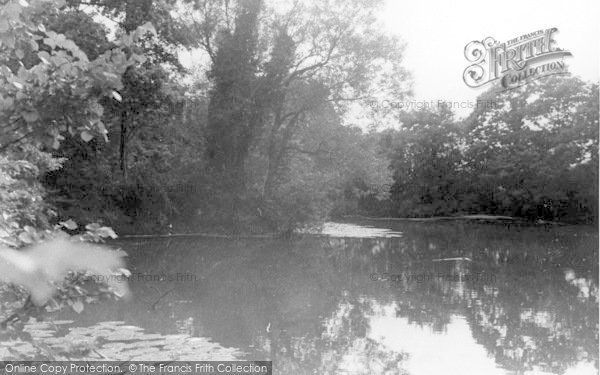Photo of Four Elms, The Pond c.1950
