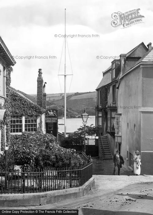 Photo of Fowey, Couple 1920