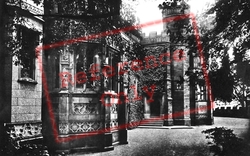 Place House 1904, Fowey