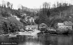 The Old Ferry 1933, Fowey