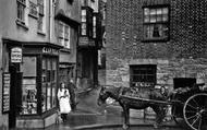 Waiting Outside The Stationers 1908, Fowey