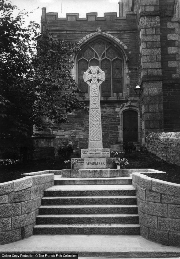 Fowey, War Memorial 1920