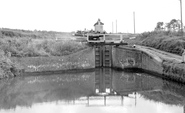 The Grand Union Canal c.1955, Foxton