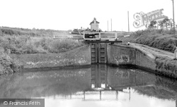 The Grand Union Canal c.1955, Foxton