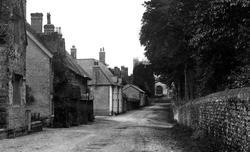 The Village 1906, Frampton