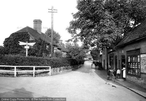 Photo of Frensham, Cross Roads 1914