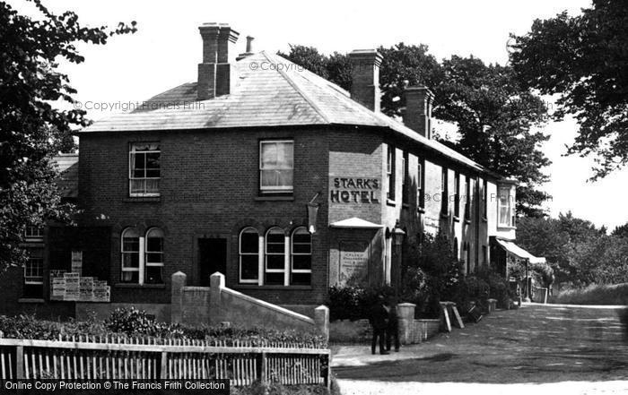 Photo of Freshwater Bay, Stark's Hotel c.1883