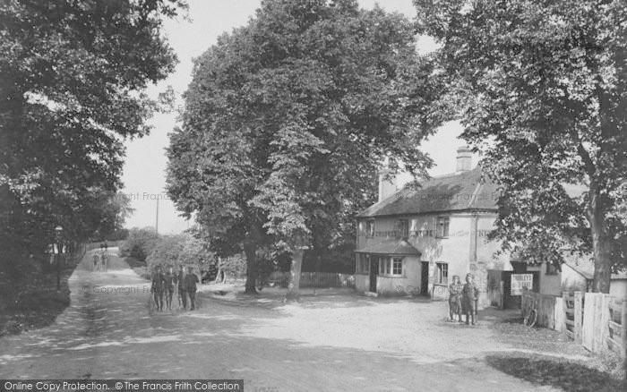 Photo of Frimley, The Kings Head 1909