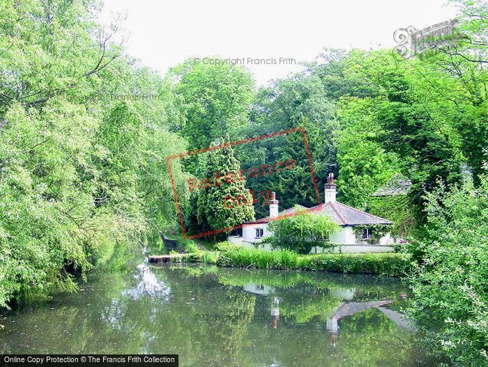 Photo of Frimley, Wharf, Lock Keeper's Cottage 2004