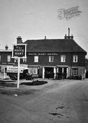White Hart Hotel 1919, Frimley