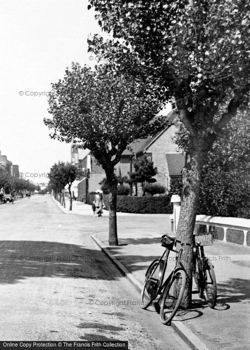 Photo of Frinton On Sea, Connaught Avenue, Bicycles By The Tree 1921
