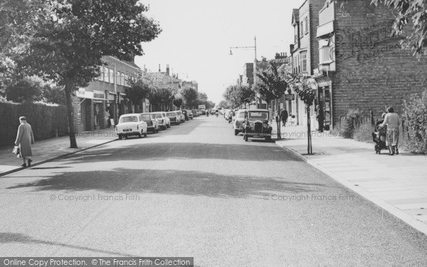 Photo of Frinton On Sea, Connaught Avenue c.1960