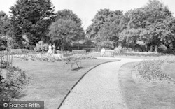 Frinton-on-Sea, Crescent Gardens c.1950, Frinton-on-Sea