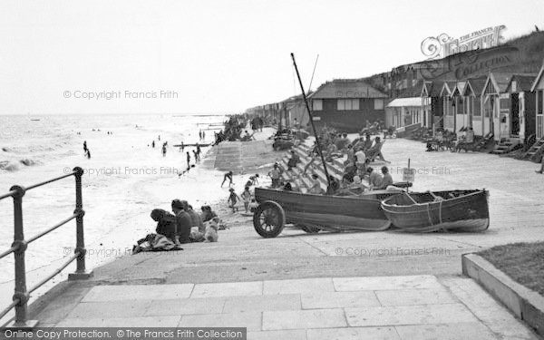 Photo of Frinton On Sea, The Promenade Looking South c.1955