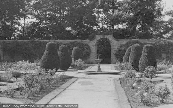 Photo of Frodsham, Castle Park Fountain c.1955