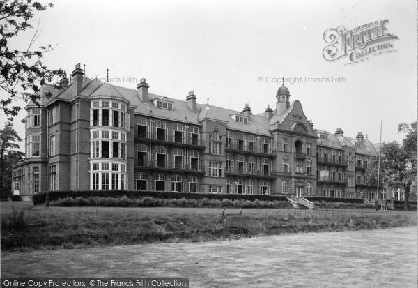 Photo of Frodsham, Crossley Sanatorium From The Gardens c.1935