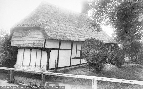 Photo of Frogholt, Old Cottage 1903