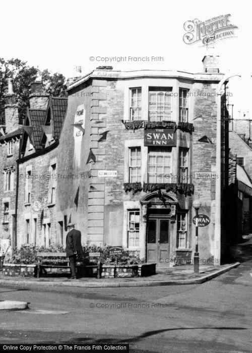 Photo of Frome, The Swan Inn 1957