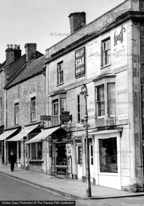 Photo of Frome, Vallis Way Shopfronts 1952