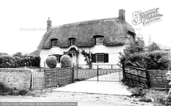 Photo of Froxfield Green, Thatched Cottage c.1960