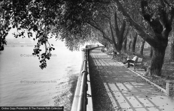 Photo of Fulham, Riverside c.1960